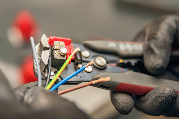 Best Electrical Outlet Repair  in Tuscarawas, OH